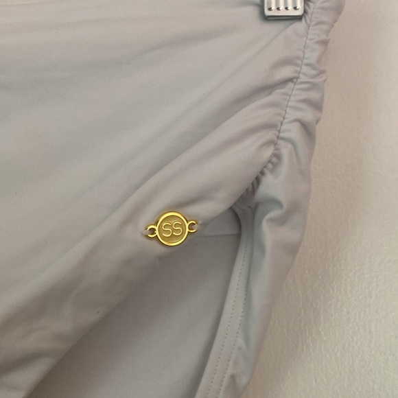 Sun seeker white bikini. Size 8 - Picture 7 of 10